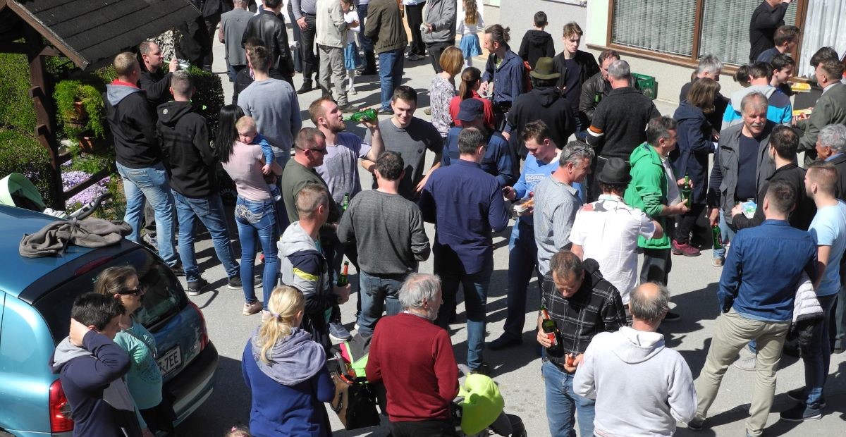 Velikonočno trkanje pirhov